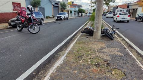 Acidente Entre Moto E Carro Em Avenida De Franca Deixa Motociclista