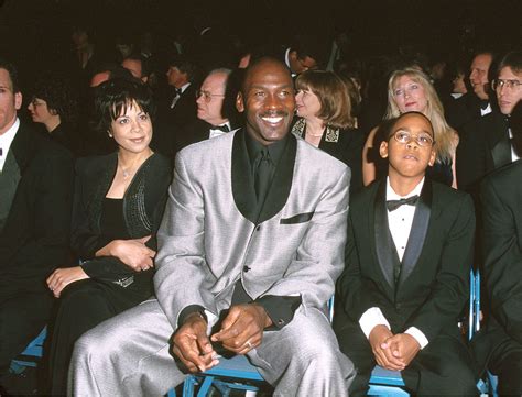 Michael Jordan Joyfully Celebrates Christmas with His Children and Grandchildren