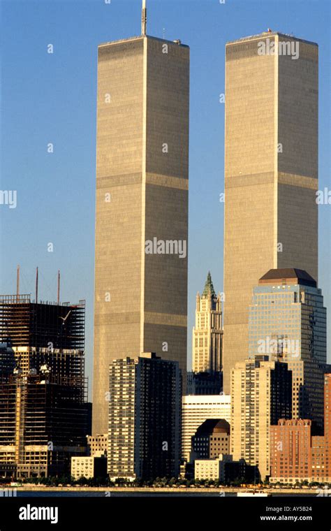 Twin towers hi-res stock photography and images - Alamy