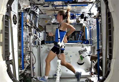 Cómo se ejercitan los astronautas en el espacio microgravedad