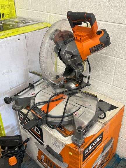 RIDGID Miter Saw - Matthews Auctioneers