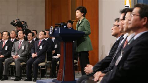 박근혜 한국 대통령 취임 1년대북·외교 정책 긍정 평가