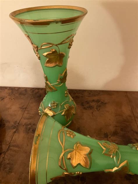 Proantic Paire De Vases Anciens En Verre Opalin Vert Baccarat L Or