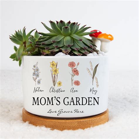 Custom Moms Garden Plant Pot Mothers Day Ts Mama Flower Pot