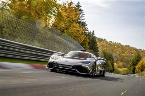 Rekordfahrt auf dem Nürburgring AMG ONE ist Nr 1 der