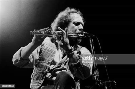 Jethro Tull In Concert Photos And Premium High Res Pictures Getty Images