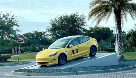 Hertz Ende 22 Mit Unter 50 000 Tesla Elektroautos Teslamag De