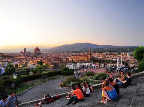 Firenzen Hop On Hop Off Bussit Hellotickets