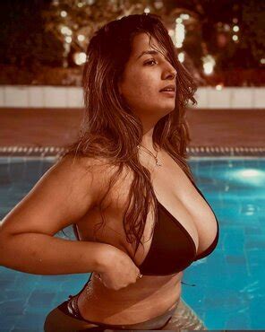 Indian Rasha Kirmani Porn Pic