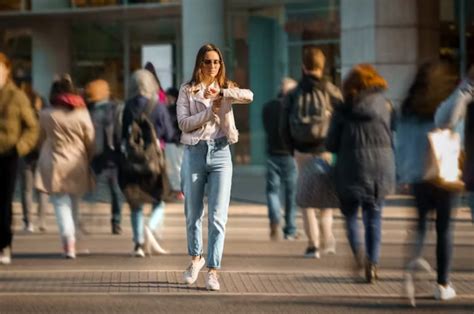 Qué es el speedwatching y cuáles son sus efectos RED ACCIÓN