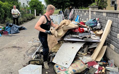 Hochwasser Bayern Aufr Umen In Wertingen Sz De