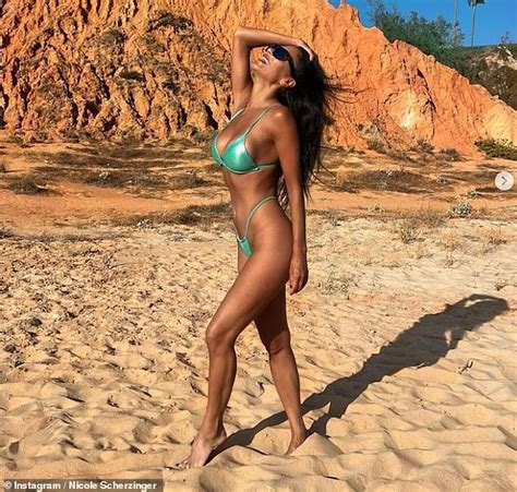 Nicole Scherzinger Flaunts Her Incredible Figure In A Plunging Green