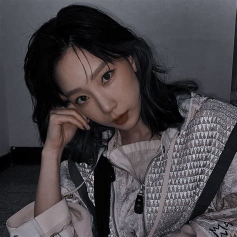 𝐃𝐄𝐒𝐂: kim taeyeon. soloist. taeyeon icons. soloist icons. girls ...