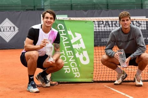 Carabelli Y Collarini Juegan En El Challenger Ecuatoriano De Salinas