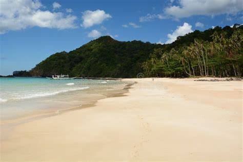 Tropical Beach In Cadlao Island Bacuit Archipelago El Nido Palawan Philippines Photo Stock