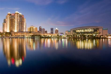 Waterfront Hotel Near Tampa FL Cruise Port | Tampa Marriott Water Street