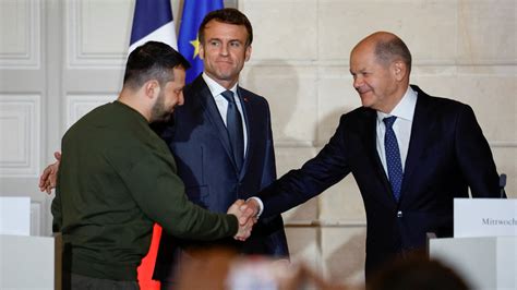 Macron Assure Zelensky De La Volont De La France D Accompagner L