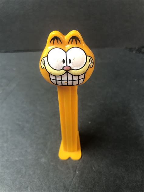 Vintage Garfield Pez Dispenser Marked 1978 1981 United Vtg