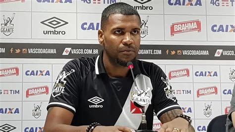 Breno Apresentado E Se Diz Disposto A Reviver O Bom In Cio De Carreira