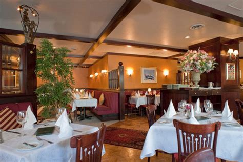 Vancouver Fine Dining Restaurants: 10Best Restaurant Reviews