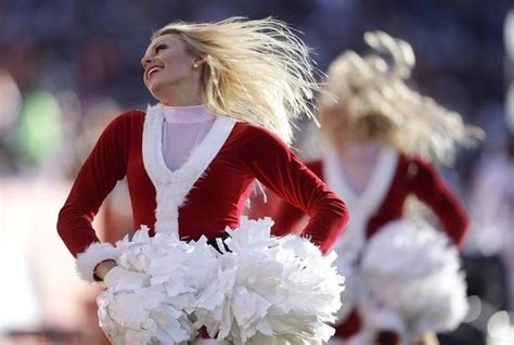 Red Hot Nfl Cheerleaders