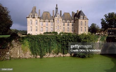 chateau de saint loup   premium high res pictures getty images