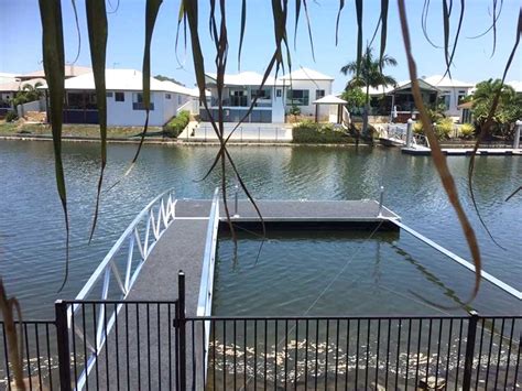 Pontoons Jetties Docks And Cabins For Waterfront Homes — Gcmarine