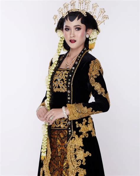 Kebaya Batik Jawa Kebaya Peplum Batik Kaisara Code Ks33 Habra Haute