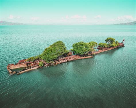 Shipwreck of SS City of Adelaide : r/pics