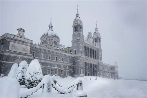 Premium Photo | Snowcovered cathedral