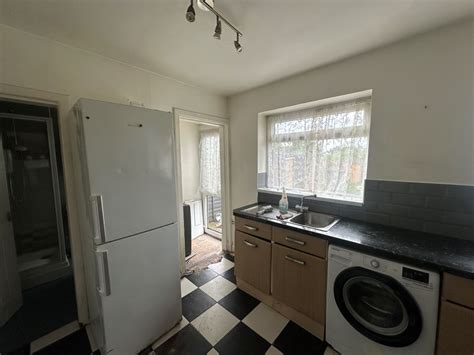 3 Bedroom Semi Detached House In Birmingham Property Auctions Bond Wolfe