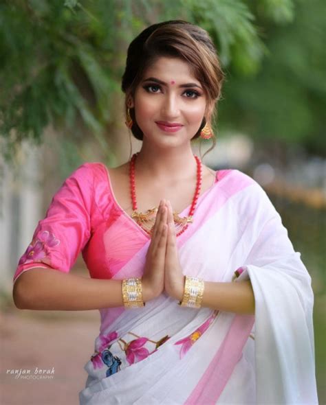 Angle Rai Pictures In Saree Tik Tok Star Pics Image Free Download