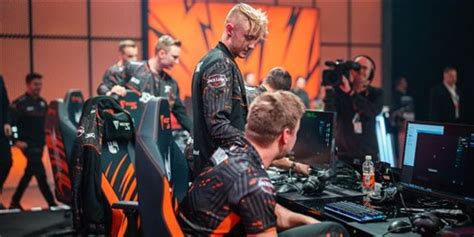 Fnatic Perd Contre Mad Lions Et Se Retrouve En Zone Rouge Dans Ce Lec