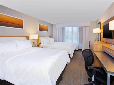 Hotels in Morgantown, WV | Holiday Inn Morgantown - University Area