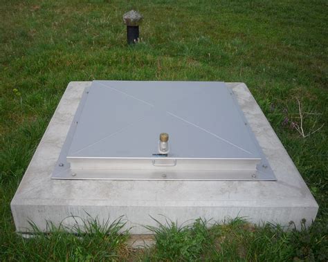 Watertight Manhole Cover SD5 Rectangular Type HUBER Technology