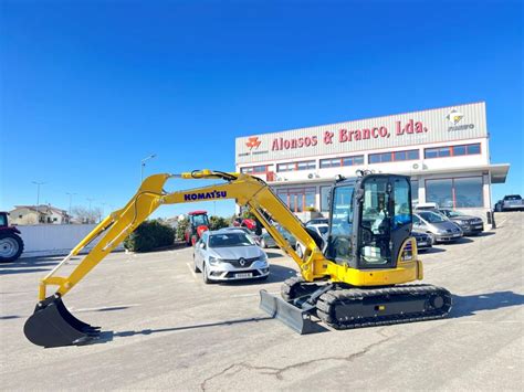 Mini Giratória KOMATSU PC 55MR Grupo Alonsos Branco