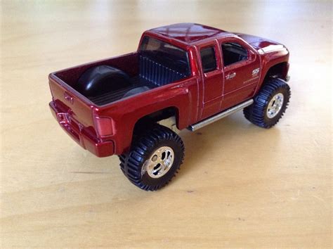 JULIAN S HOT WHEELS BLOG Chevy Silverado Heritage Series Real Riders