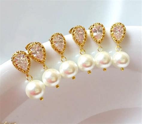 Sets Of 5 Bridesmaid Pearl Gold Earringssets Of 5 Gold Etsy