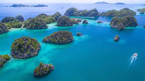 Kapal Pesiar Asing Kandas Di Raja Ampat Aspek Id