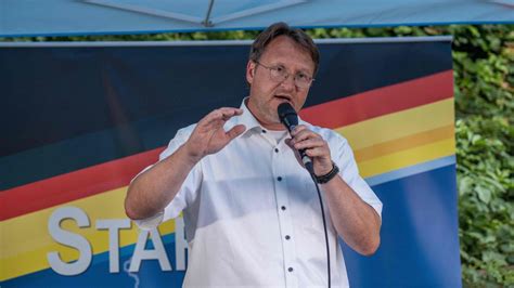 Ministerium prüft Verfassungstreue von AfD Landrat Sesselmann