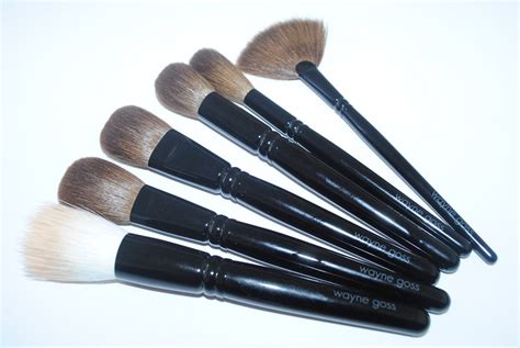 Wayne Goss The Face Set Makeup Brushes - Really Ree