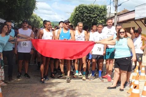 Corrida Ecol Gica Re Ne Mais De Participantes Em C Rrego Da Prata