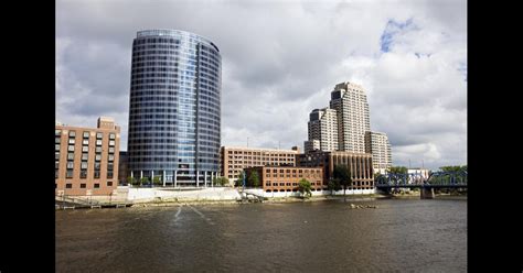Alamo Hire Cars at Grand Rapids Gerald R. Ford Intl Airport - KAYAK