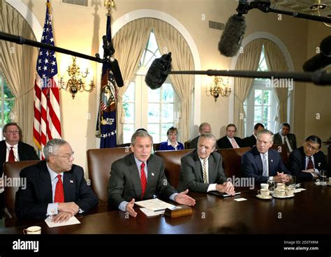 George washington cabinet members hi-res stock photography and images ...