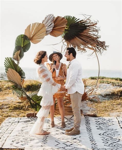 18 Bohemian Dried Palm Leaves Wedding Ideas