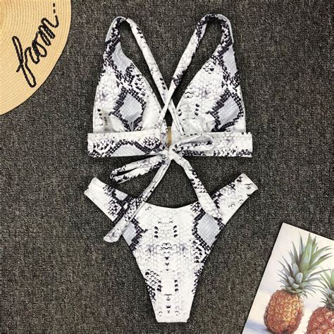 Snake Print Sexy Bikini Split Swimsuit Set On Luulla