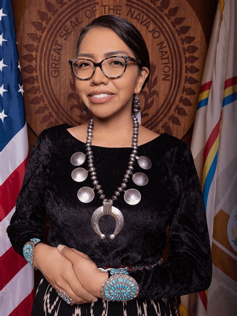 Navajonationfirstladyjasmineblackwaternygren900x1200