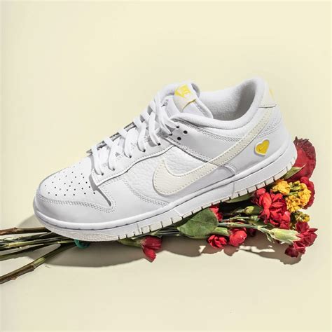 Kicksfinder On Twitter Ad Select Sizes Via Snipes Us W Nike Dunk Low Yellow Heart