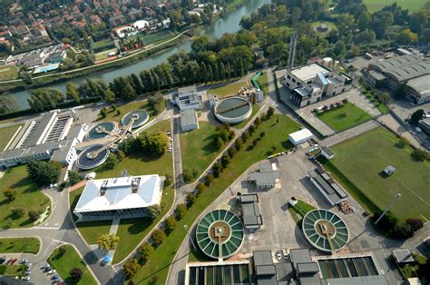 Incidente Mortale Sul Lavoro A Torino Operaio Schiacciato Dal Crollo