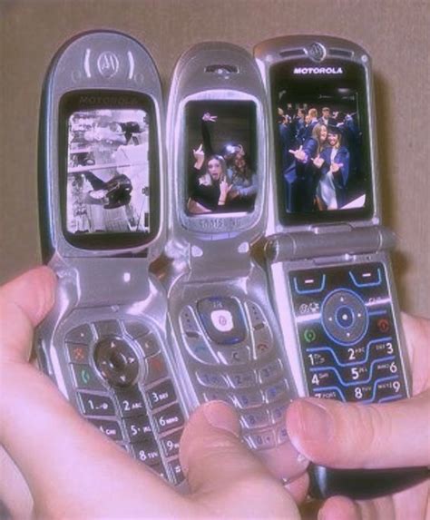 Pin On New Millennium Retro Phone Flip Phone Aesthetic 2000s Flip Phone Aesthetic